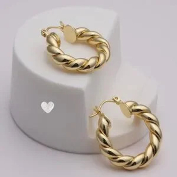 Jewelry - NEW 14K?Gold Plated Chunky Gold Hoop Earrings for Women